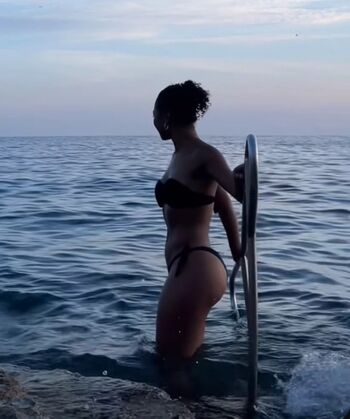 Full leaked Manon bresch private onlyfans photo
