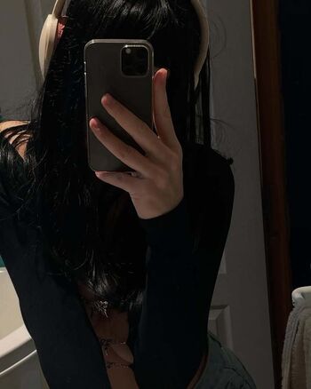 Full leaked Manon lara private onlyfans photo