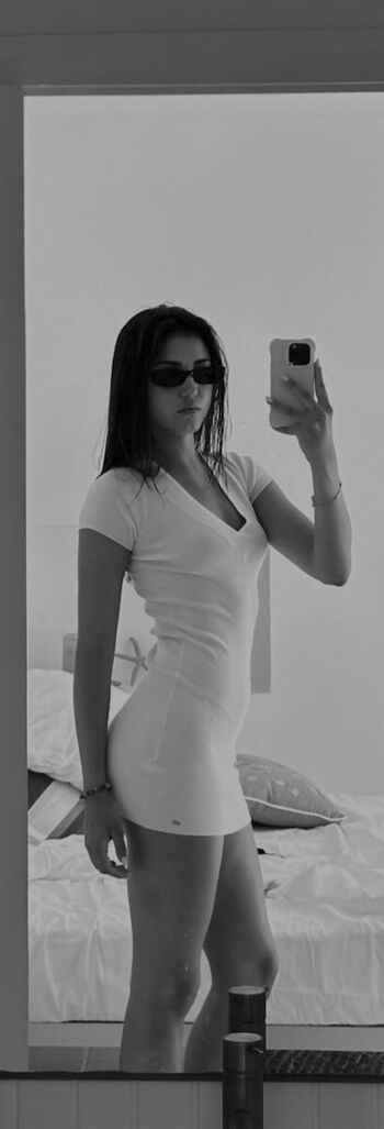 Full leaked Manon mittenaere private onlyfans photo