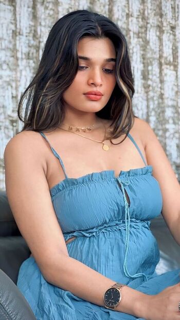 Full leaked Mansi suravase private onlyfans photo