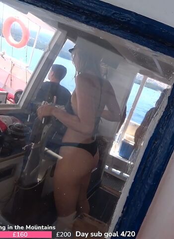 Full leaked Manukiemi private onlyfans photo