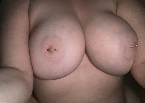 Full leaked Maplesyrupmami private onlyfans photo