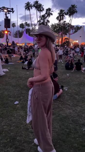 Full leaked Maren wolf private onlyfans photo