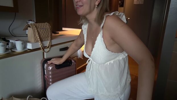Full leaked Maren wolf private onlyfans photo