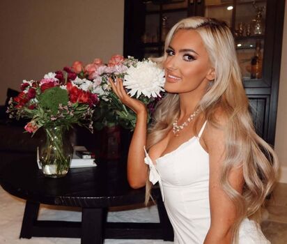 Full leaked Mariah may  page private onlyfans photo