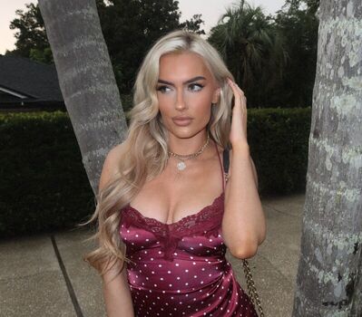 Full leaked Mariah may  page private onlyfans photo