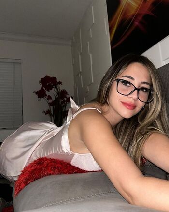 Full leaked Mariam olv private onlyfans photo