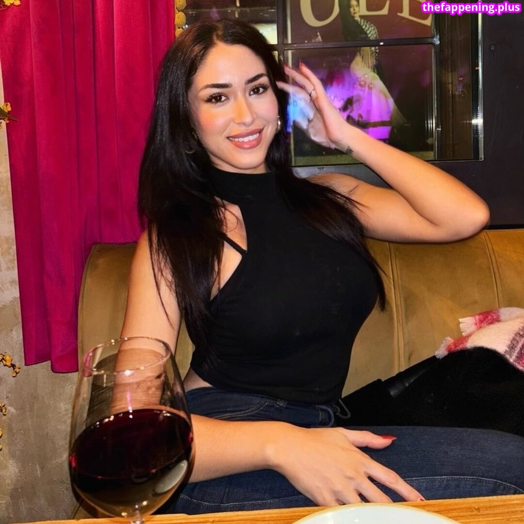 Maricel Freire Hotwife