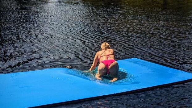 Full leaked Marie green page private onlyfans photo
