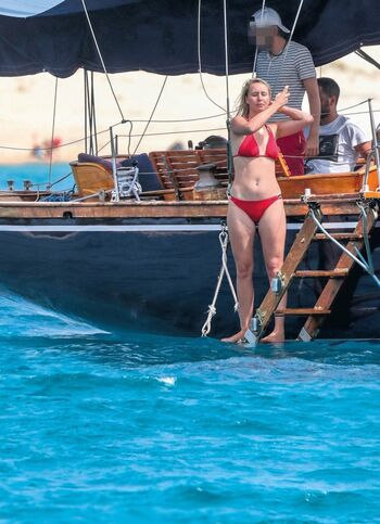 Full leaked Marion marechal private onlyfans photo