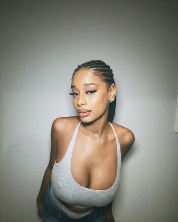 Full leaked Maryyyxlo private onlyfans photo