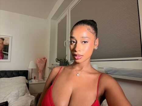 Full leaked Maryyyxlo private onlyfans photo