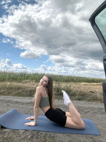Full leaked Mashenka private onlyfans photo