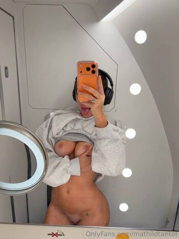 Full leaked Mathildetantot private onlyfans photo