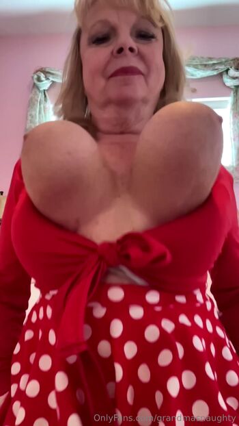 Full leaked Mature women page private onlyfans photo