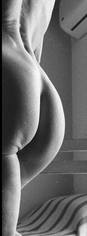 Full leaked Mature women page private onlyfans photo
