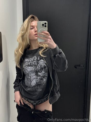 Full leaked Mavpochka private onlyfans photo
