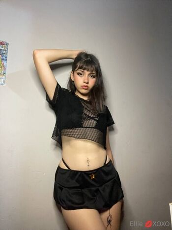 Full leaked Maxiimowicz private onlyfans photo