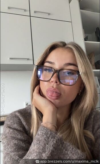 Full leaked Maxima mclk private onlyfans photo