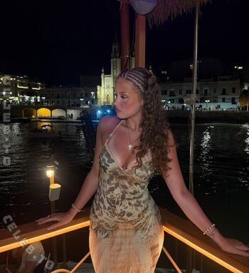 Full leaked Mayaa zr page private onlyfans photo