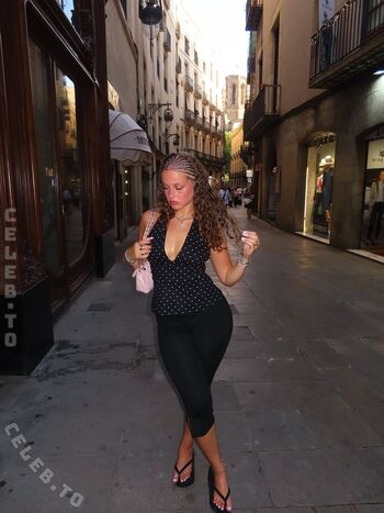 Full leaked Mayaa zr private onlyfans photo
