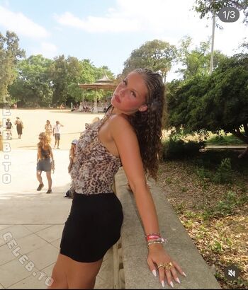 Full leaked Mayaa zr private onlyfans photo