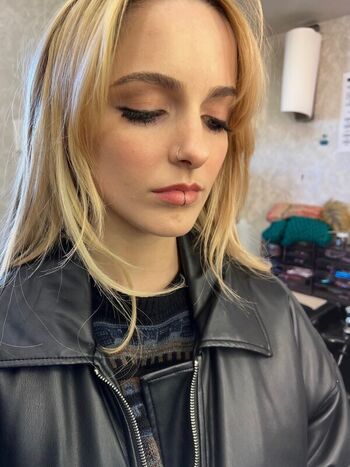 Full leaked Mckenna grace page private onlyfans photo