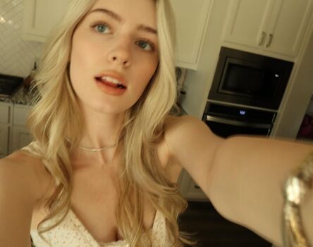 Full leaked Mckennabull page private onlyfans photo