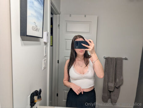 Full leaked Me sexy alice private onlyfans photo