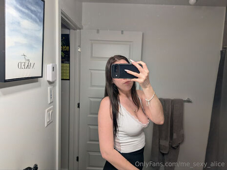Full leaked Me sexy alice private onlyfans photo