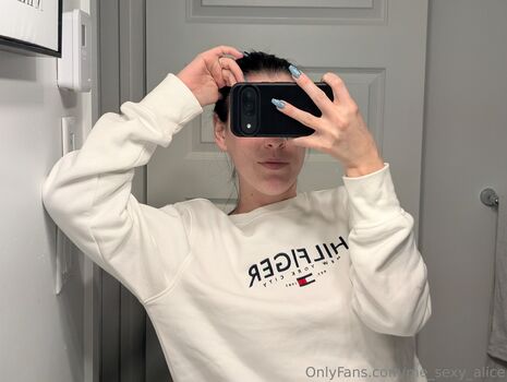 Full leaked Me sexy alice private onlyfans photo