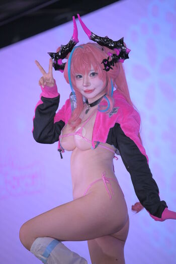 Full leaked Meenfox page private onlyfans photo