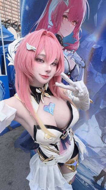 Full leaked Meenfox private onlyfans photo