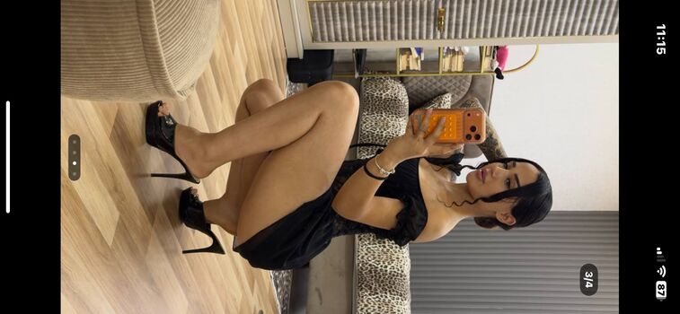 Melek Azad