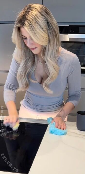 Full leaked Melina msxou  page private onlyfans photo