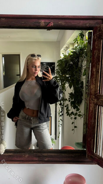 Full leaked Melisande mlnk private onlyfans photo