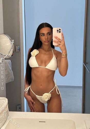Full leaked Mell richards page private onlyfans photo