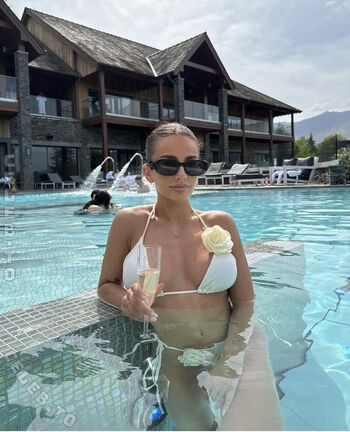 Full leaked Mell richards page private onlyfans photo