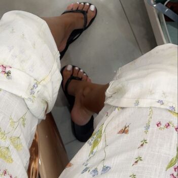 Full leaked Melofficiel private onlyfans photo