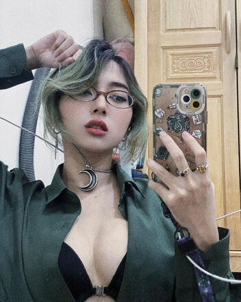 Full leaked Mercurynguyen private onlyfans photo