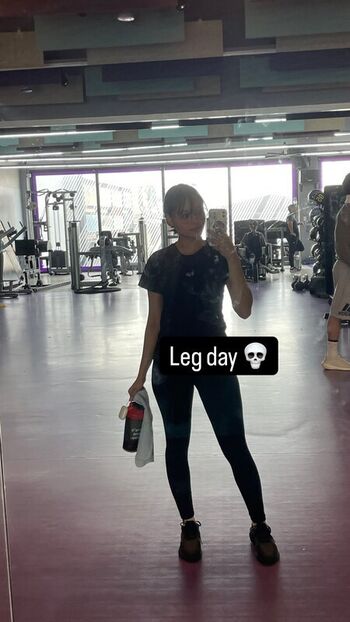 Full leaked Mercyuyu private onlyfans photo