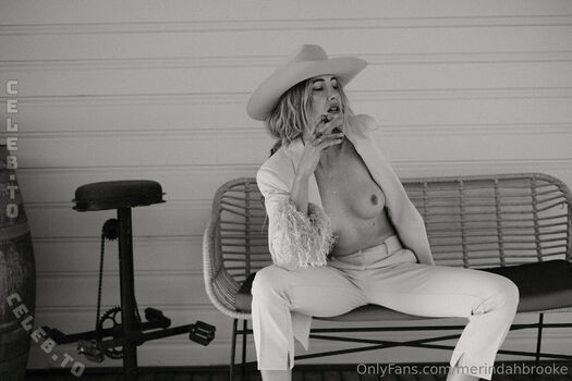 Full leaked Merindahbrooke private onlyfans photo