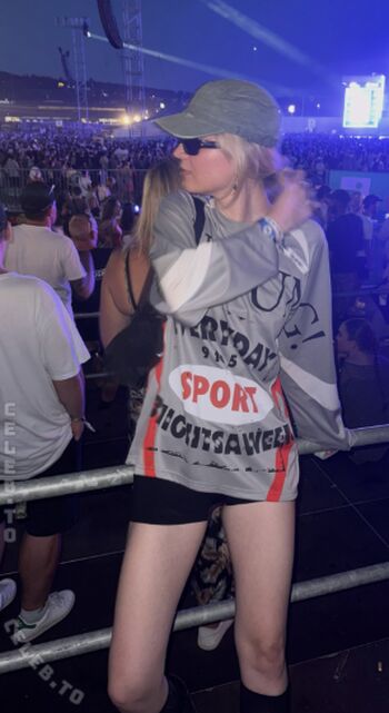 Full leaked Merleperle private onlyfans photo