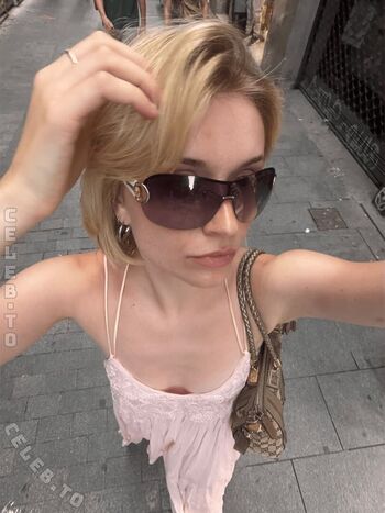 Full leaked Merleperle private onlyfans photo