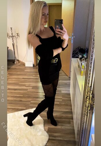 Full leaked Mi lkaaaa private onlyfans photo