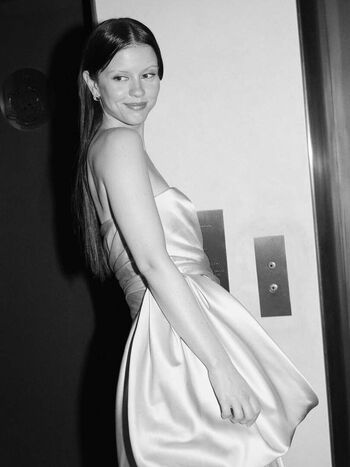 Mia Goth