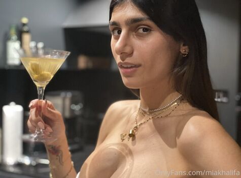 Full leaked Mia khalifa  page private onlyfans photo