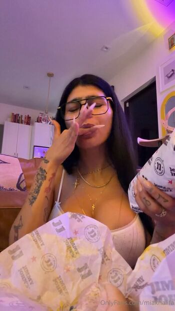 Full leaked Mia khalifa  page private onlyfans photo