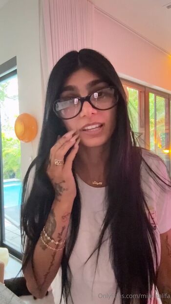 Full leaked Mia khalifa  page private onlyfans photo