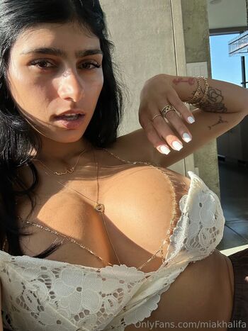 Full leaked Mia khalifa private onlyfans photo